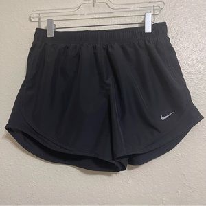 Nike Dri-Fit Short - Black - SZ medium